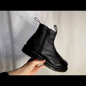 Dr. Martens 2976 Chelsea Boot w/ Zips Black